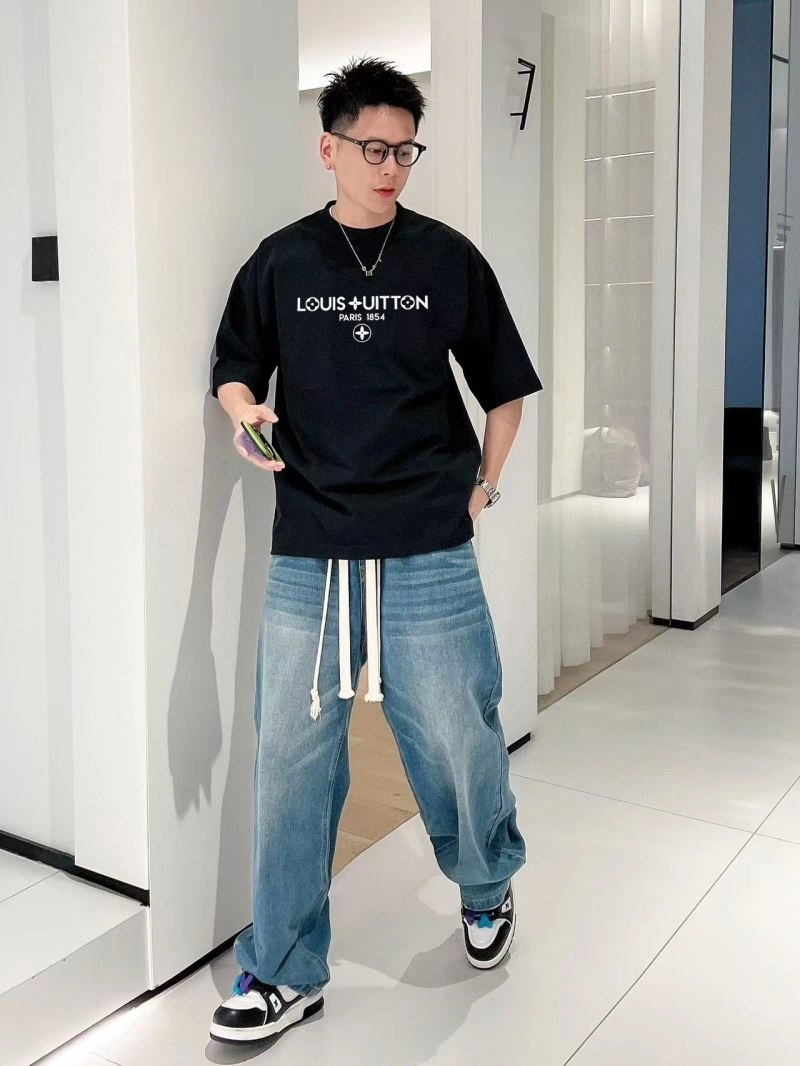 Louis Vuitton T-Shirts ModernLook 138453