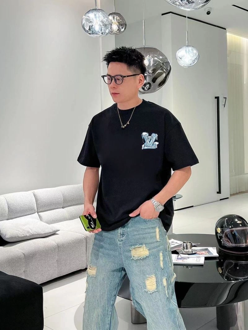 Youthful Louis Vuitton T-Shirts 138443