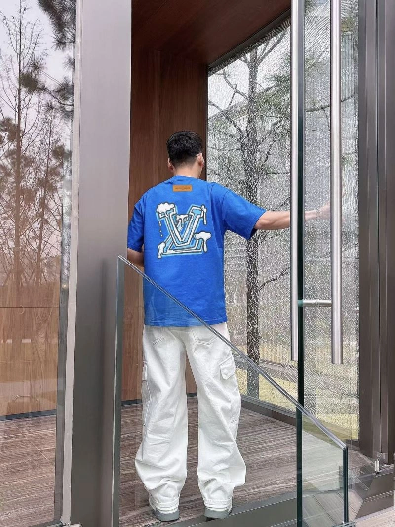 Comfortable Louis Vuitton T-Shirts 138455