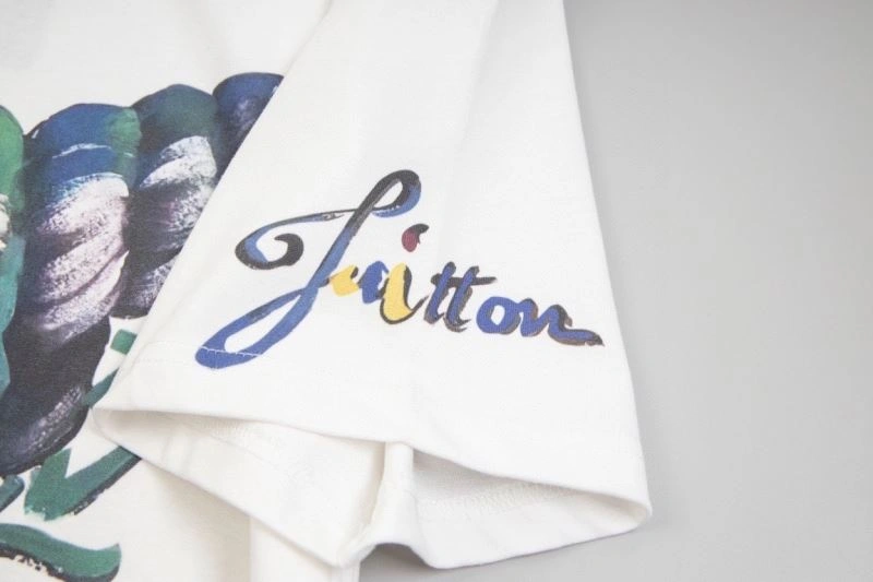 Trendsetting Louis Vuitton T-Shirts 138447