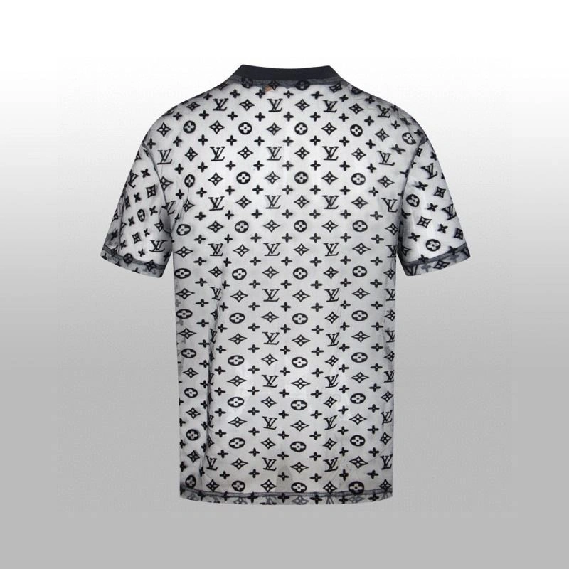 Functional Louis Vuitton T-Shirts 138438