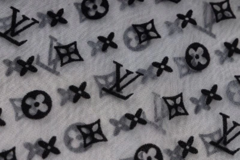 Functional Louis Vuitton T-Shirts 138438