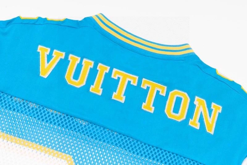Louis Vuitton T-Shirts Lightweight 138454