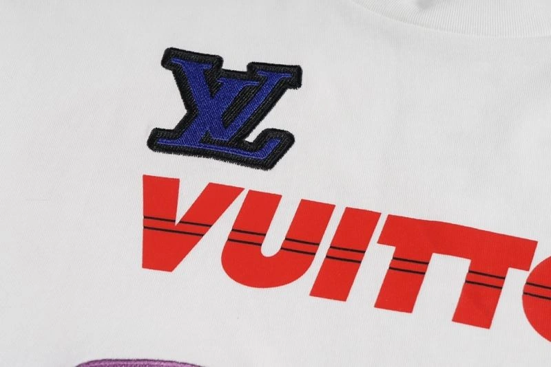 OnTrend Louis Vuitton T-Shirts 138440