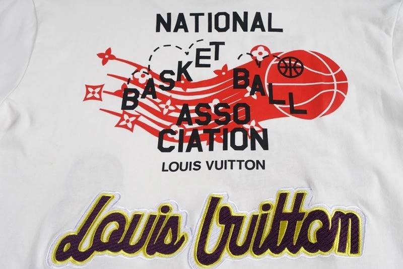 OnTrend Louis Vuitton T-Shirts 138440