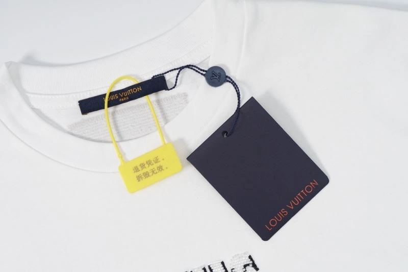 Affordable Louis Vuitton T-Shirts 138434