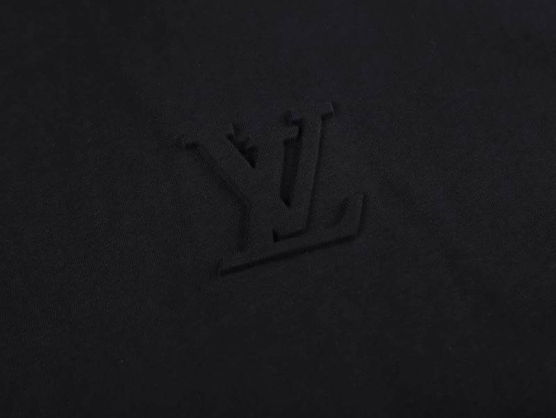 Durable Louis Vuitton T-Shirts 138432