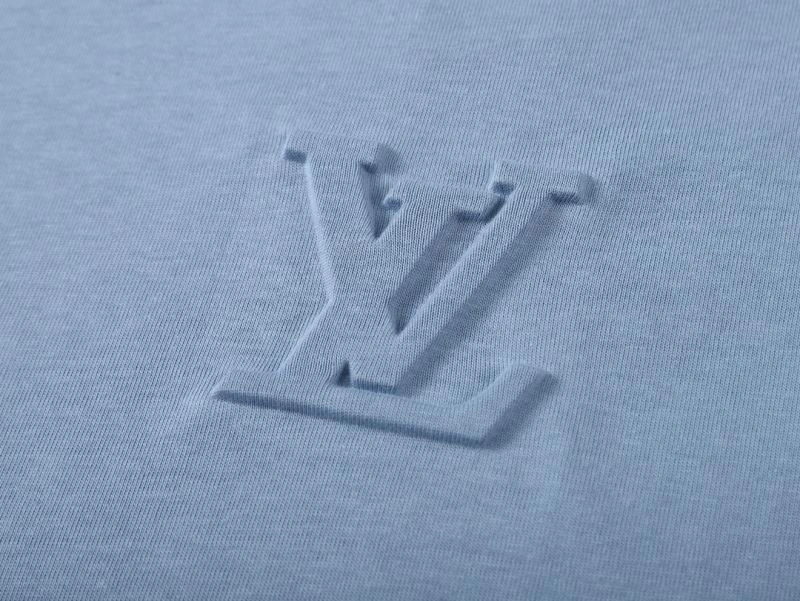 Louis Vuitton T-Shirts WeatherProof 138439