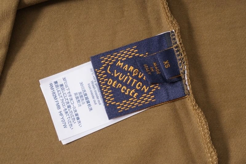 Louis Vuitton T-Shirts Effortless 138425