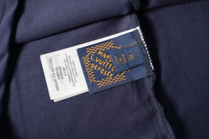 UrbanStyle Louis Vuitton T-Shirts 138429