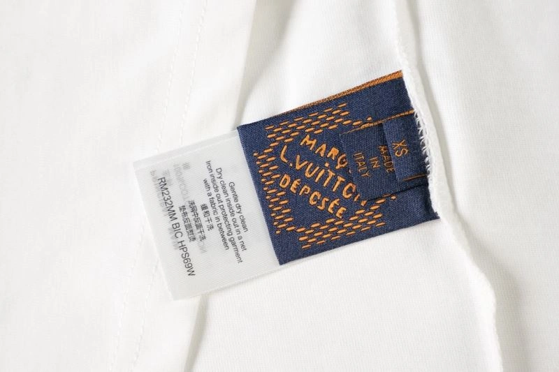 Louis Vuitton T-Shirts TechFriendly 138419