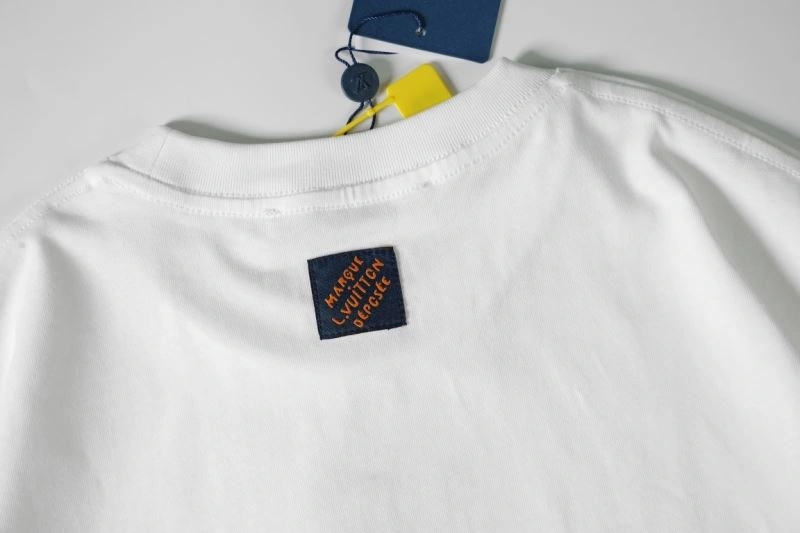 Durable Louis Vuitton T-Shirts 138441