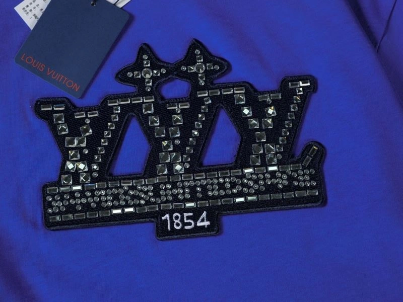 Compact Louis Vuitton T-Shirts 138421