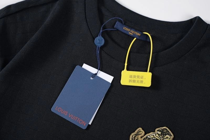 Louis Vuitton T-Shirts Lightweight 138415