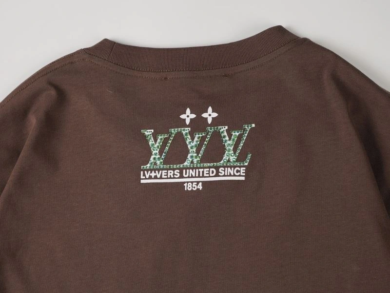 Lightweight Louis Vuitton T-Shirts 138410