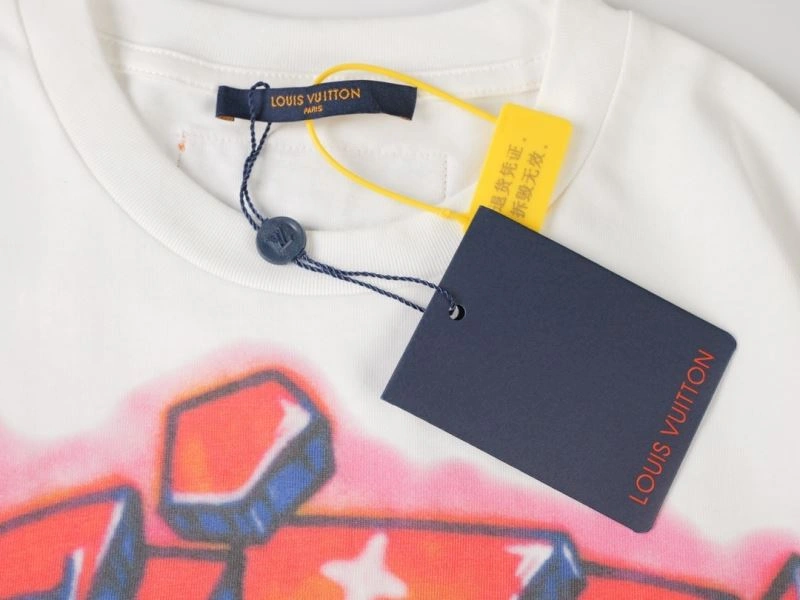WeatherProof Louis Vuitton T-Shirts 138413