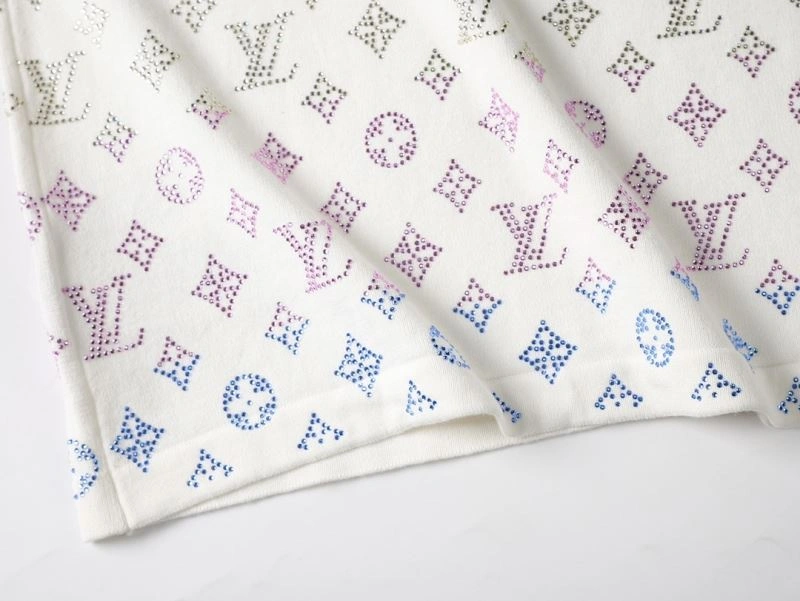 Louis Vuitton T-Shirts Modern 138422