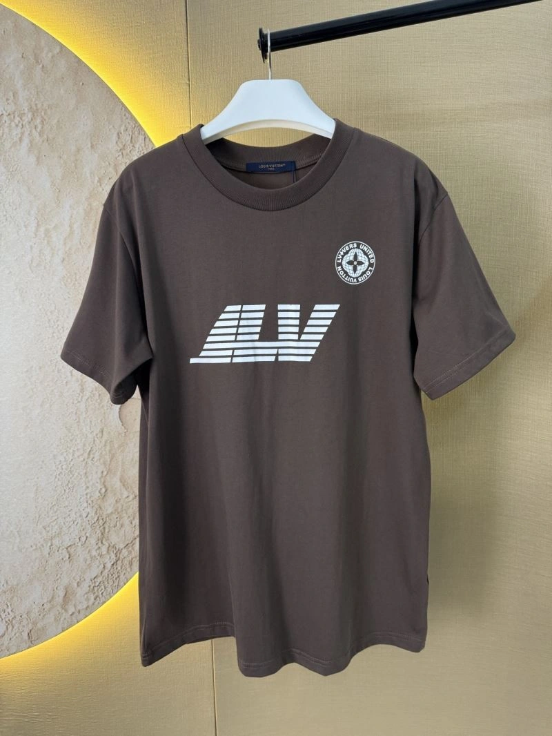Louis Vuitton T-Shirts Snug 138404