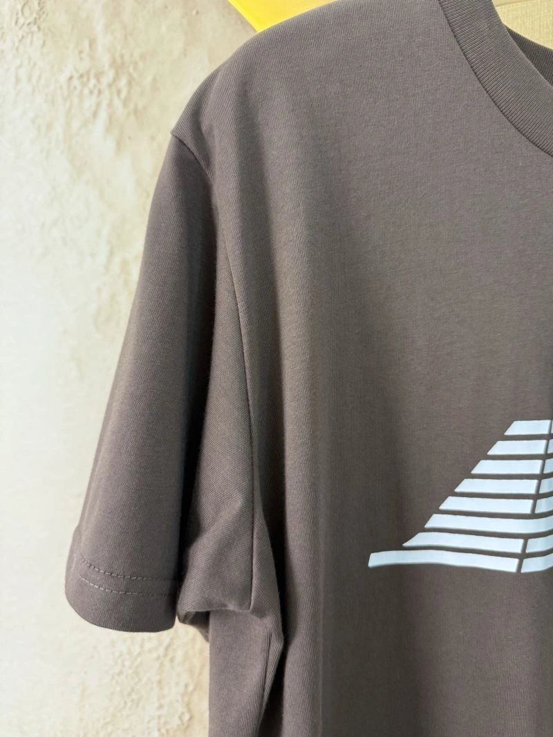 Louis Vuitton T-Shirts Snug 138404