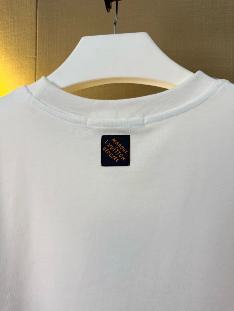 Compact Louis Vuitton T-Shirts 138399