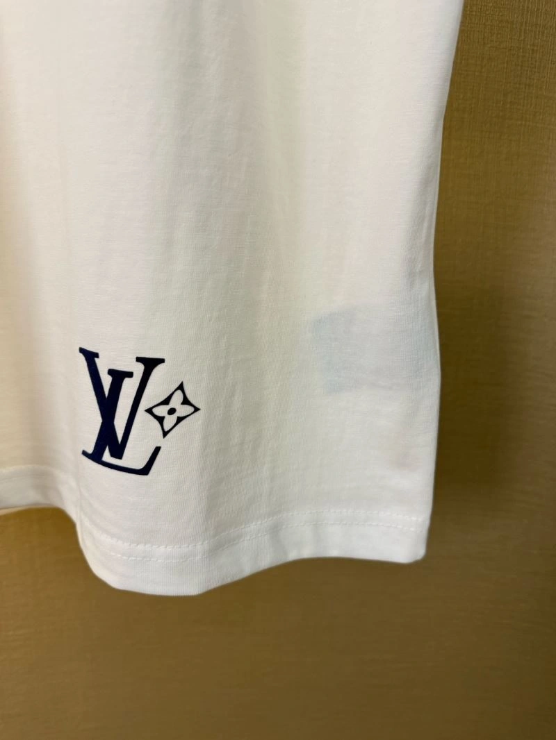 Compact Louis Vuitton T-Shirts 138399