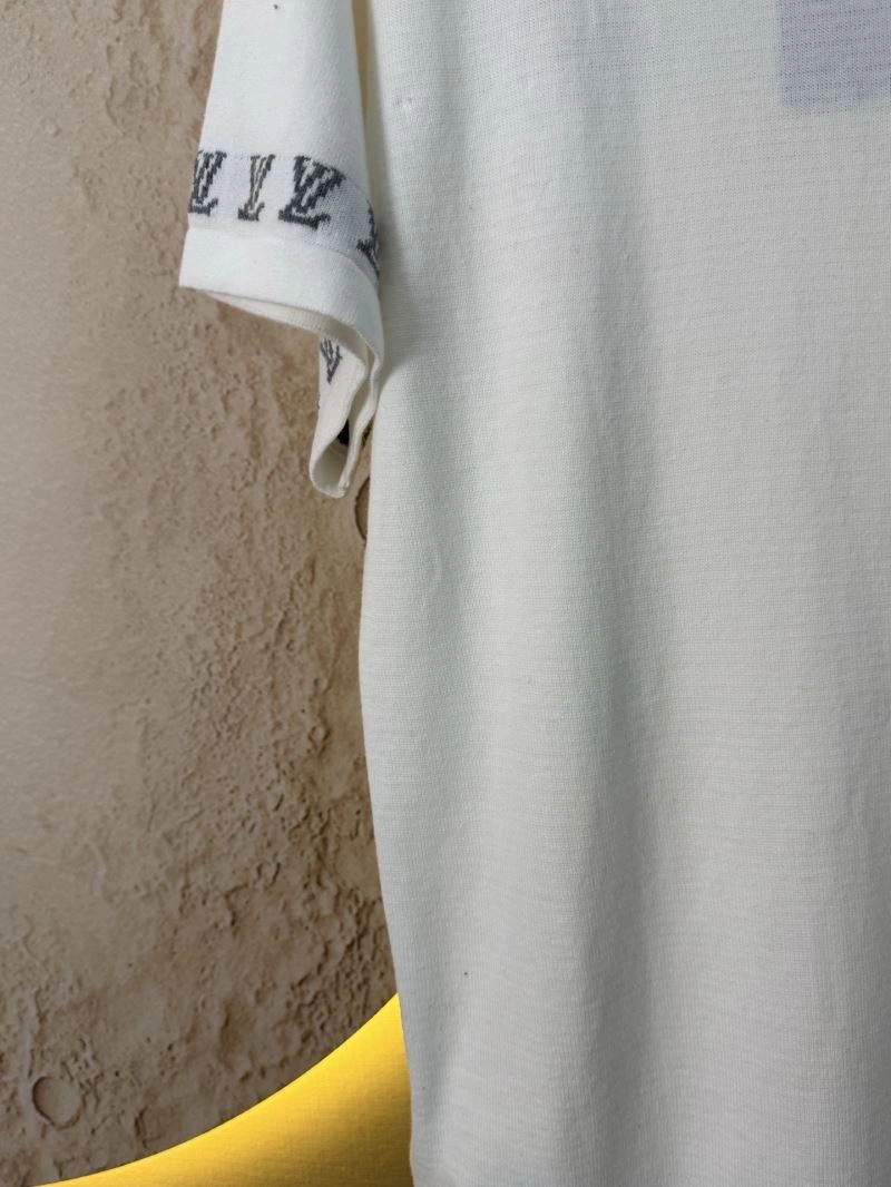 HighQuality Louis Vuitton T-Shirts 138400