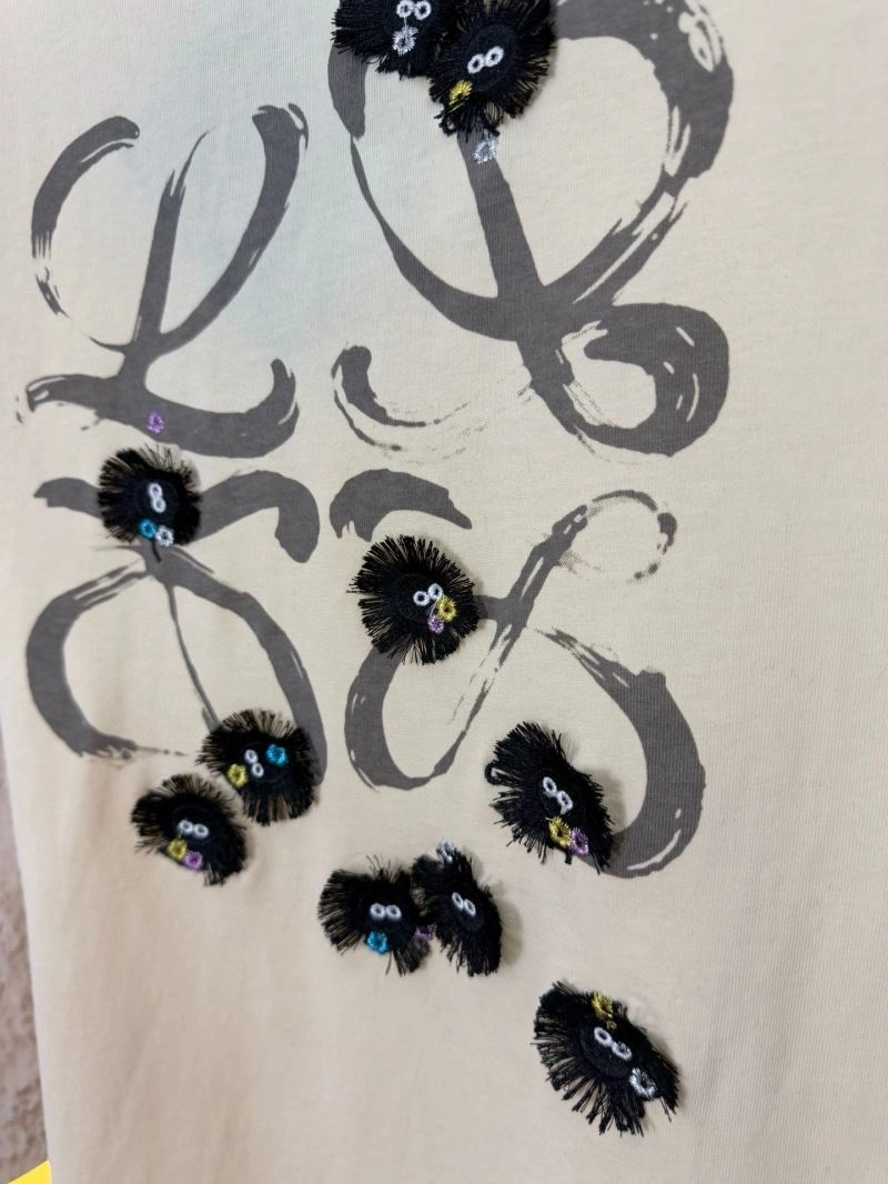 Effortless Louis Vuitton T-Shirts 138398