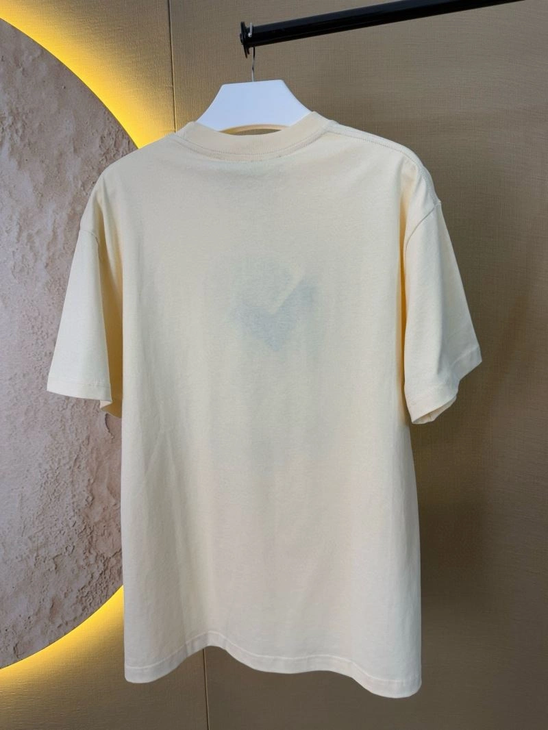 Effortless Louis Vuitton T-Shirts 138398