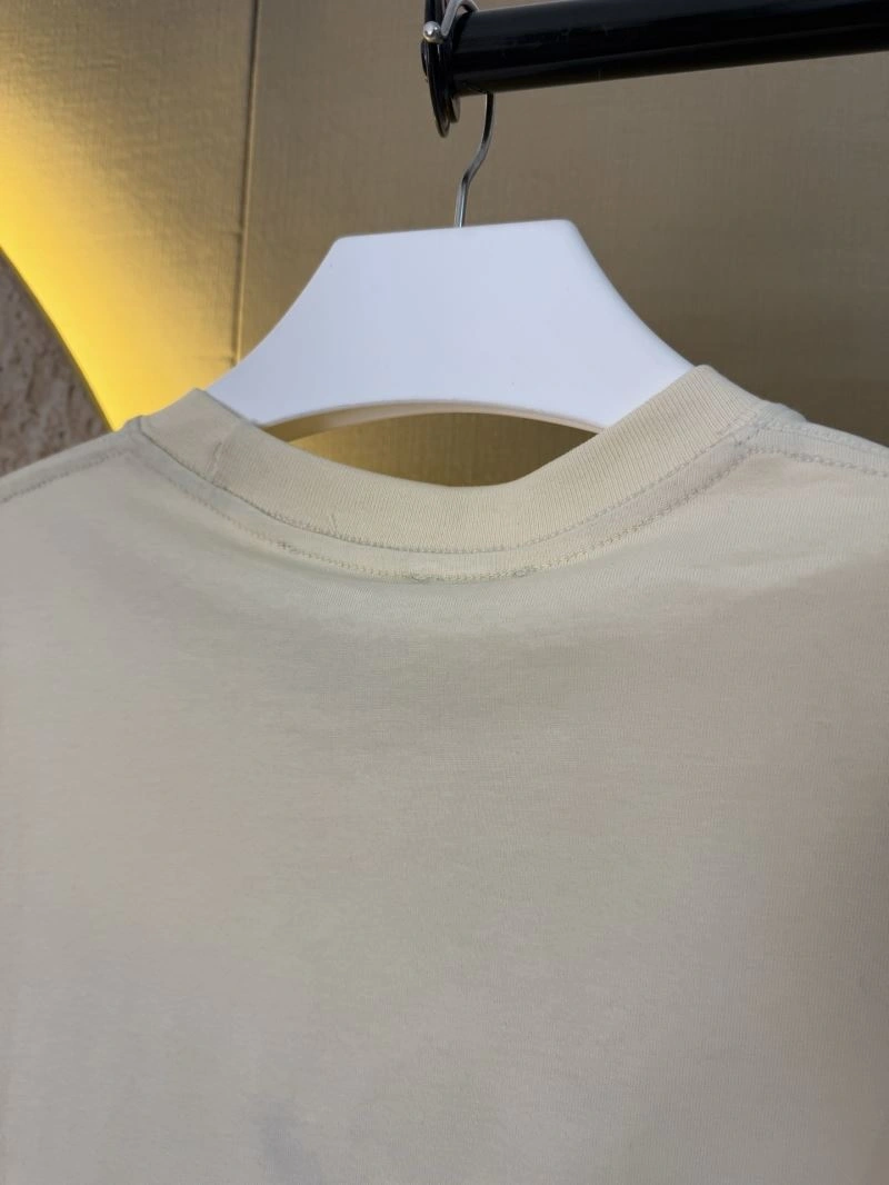 Louis Vuitton T-Shirts Sophisticated 138396