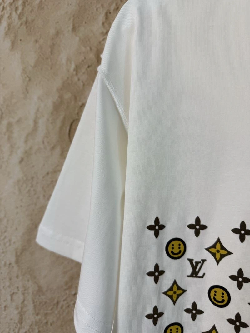 Louis Vuitton T-Shirts Stylish 138392