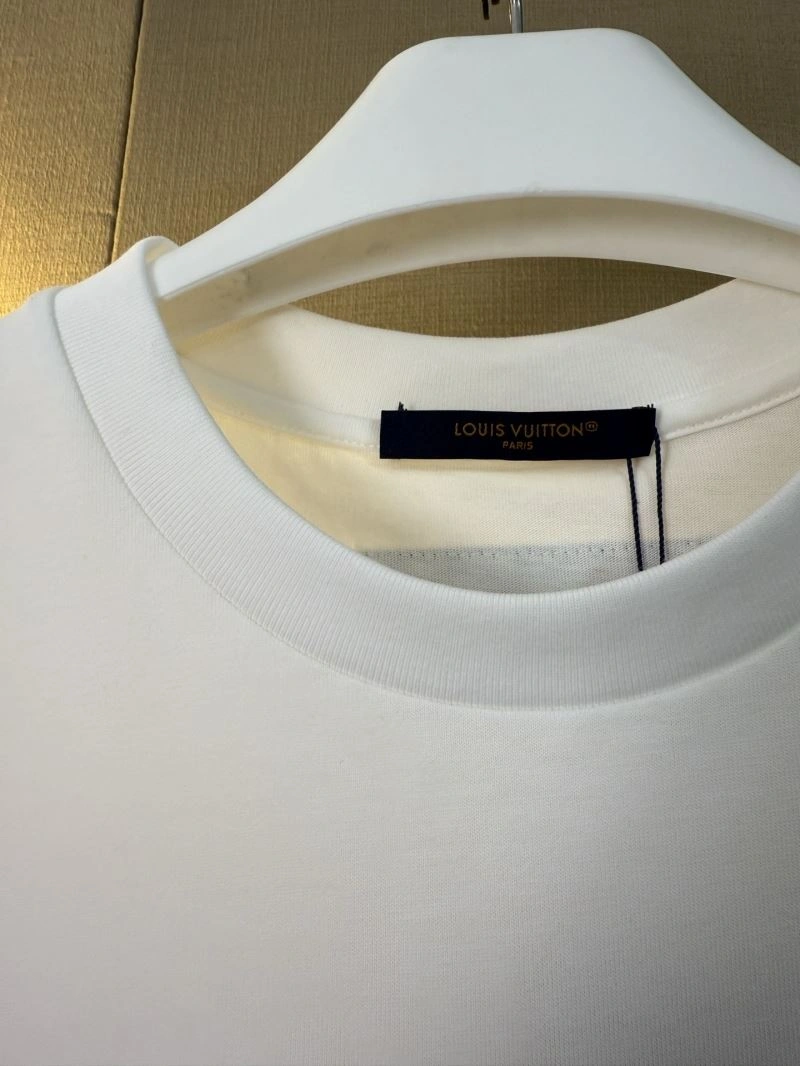 Louis Vuitton T-Shirts Stylish 138392