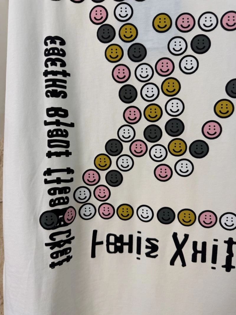 Louis Vuitton T-Shirts Stylish 138392