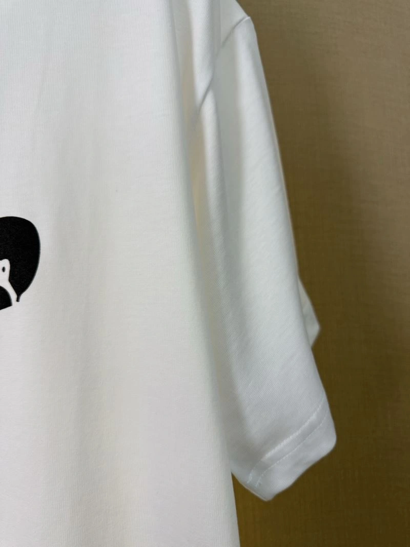 Louis Vuitton T-Shirts Sporty 138395