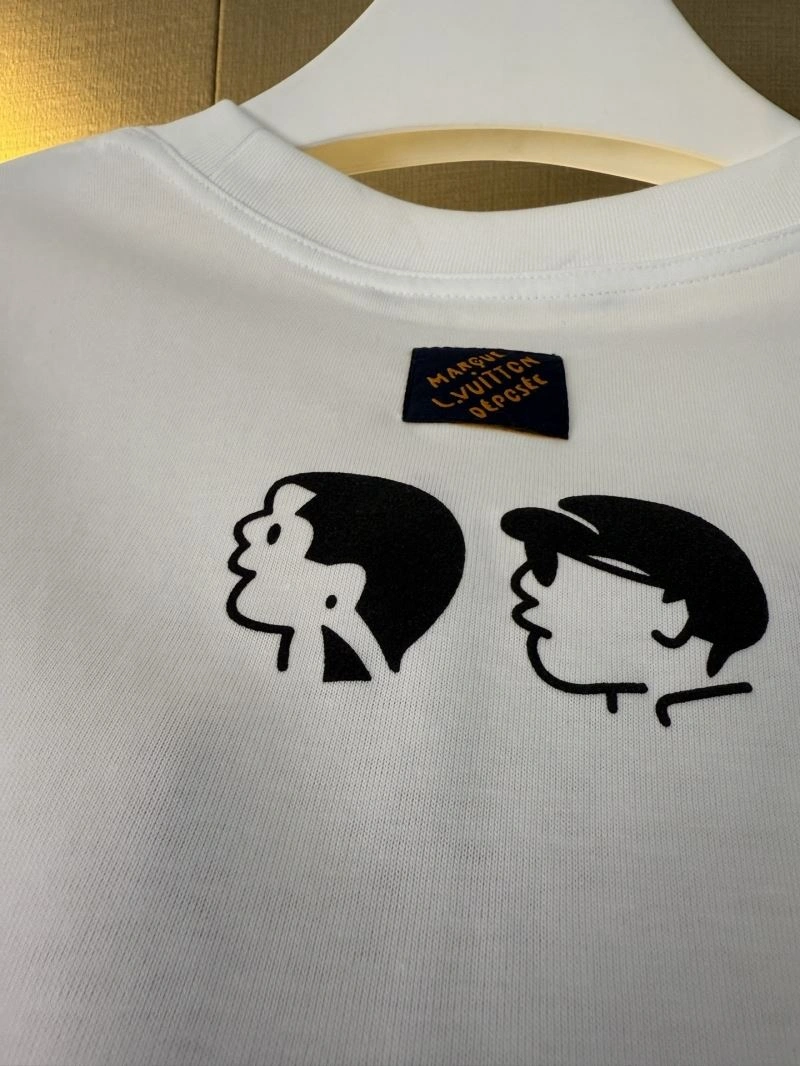 Louis Vuitton T-Shirts Sporty 138395