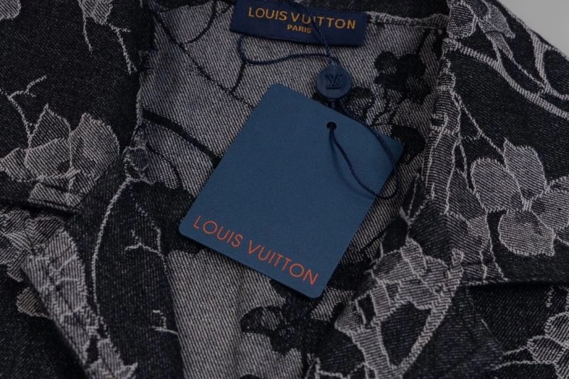 Louis Vuitton T-Shirts Functional 138391