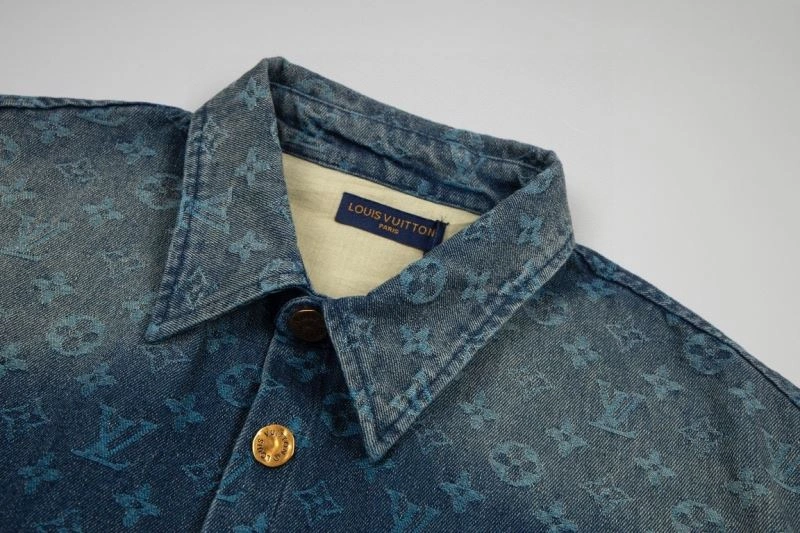 Bold Louis Vuitton T-Shirts 138382