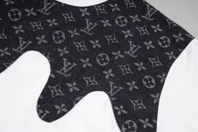 Louis Vuitton T-Shirts Lightweight 138386