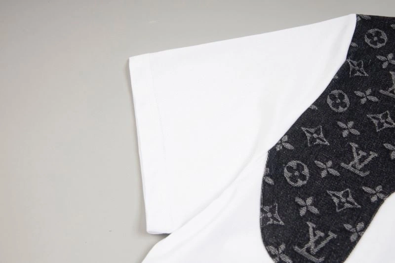 Louis Vuitton T-Shirts Lightweight 138386