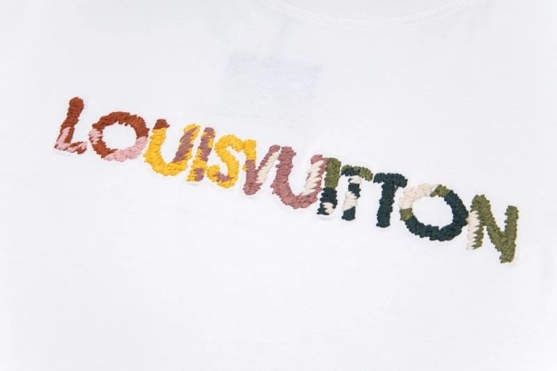 Louis Vuitton T-Shirts WellDesigned 138384