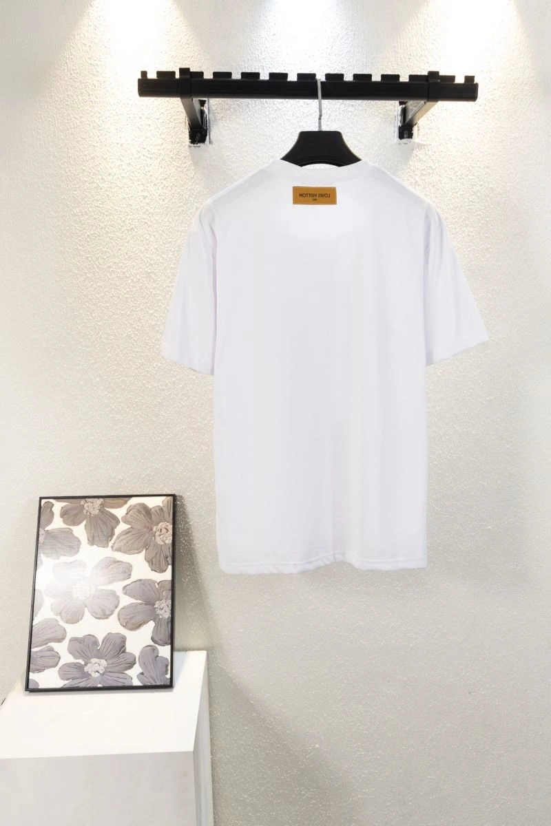Louis Vuitton T-Shirts Sophisticated 138389