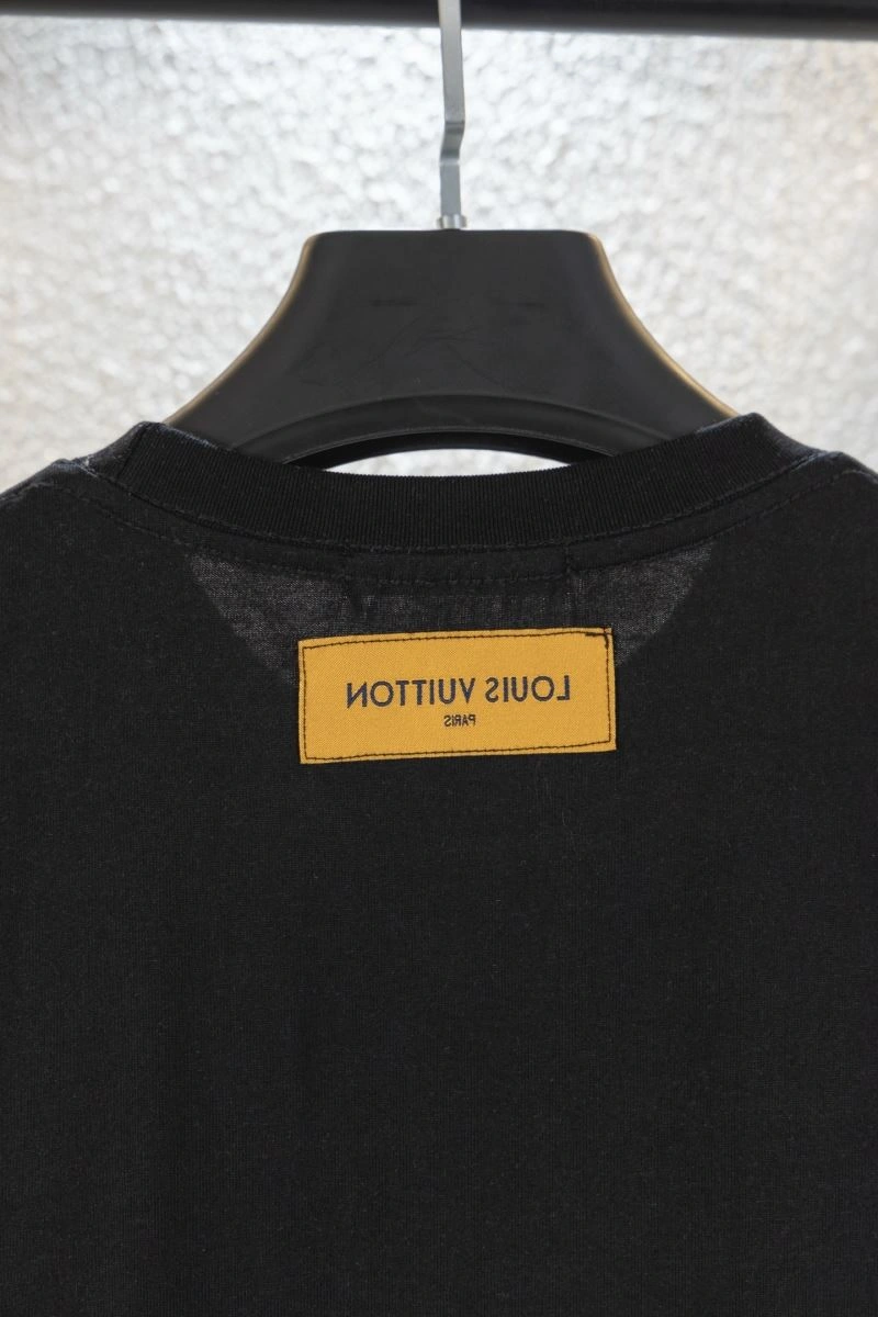 Louis Vuitton T-Shirts Efficient 138381