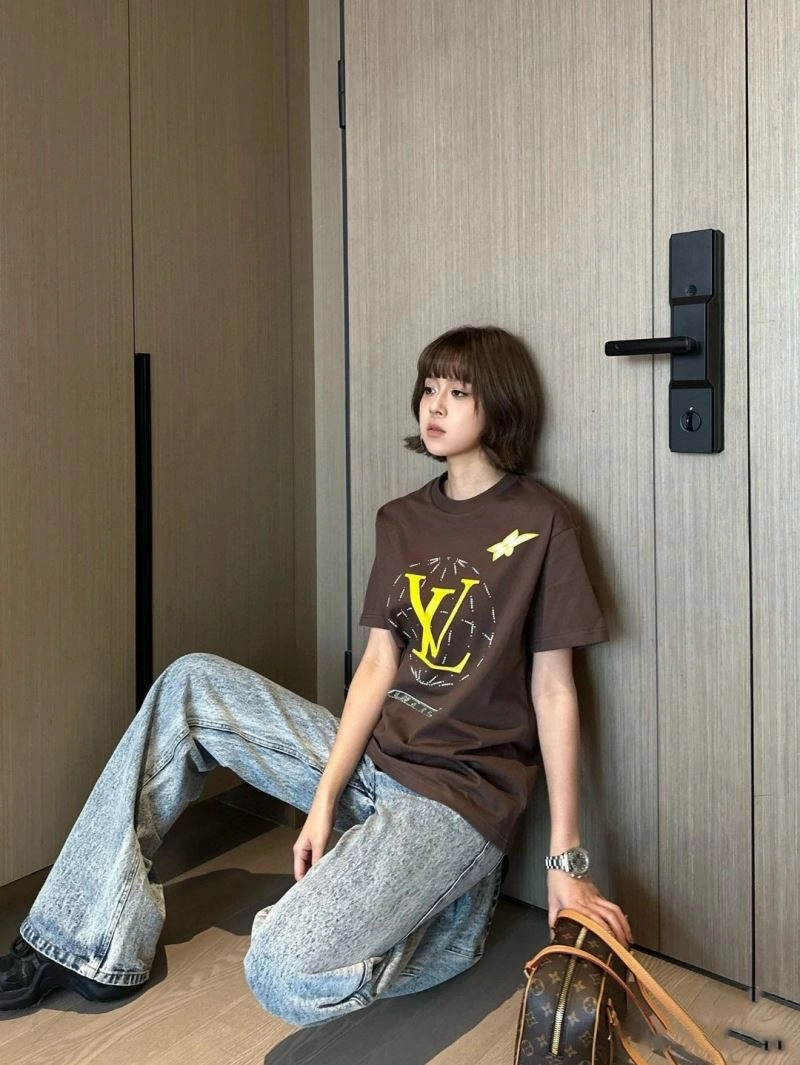 Lightweight Louis Vuitton T-Shirts 138388