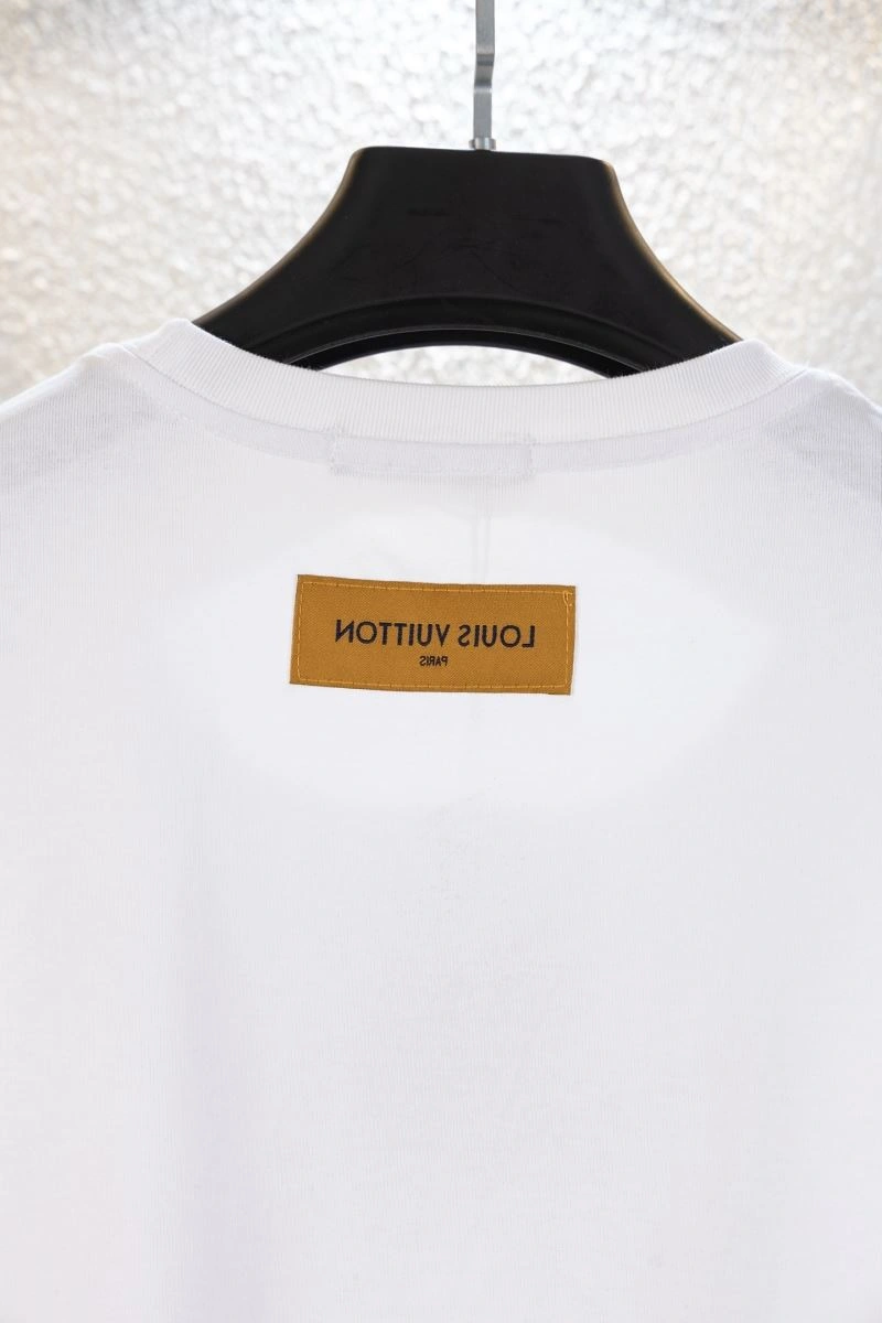 Louis Vuitton T-Shirts FashionForward 138379