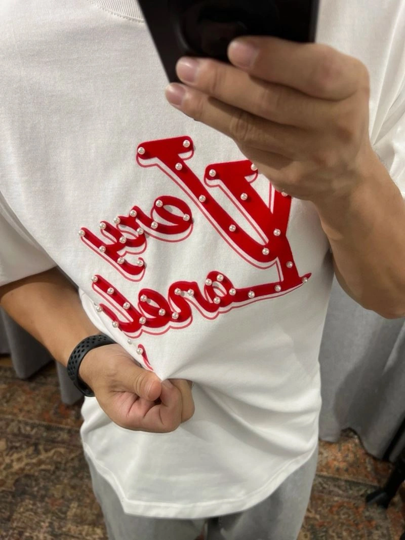 Louis Vuitton T-Shirts FashionForward 138379