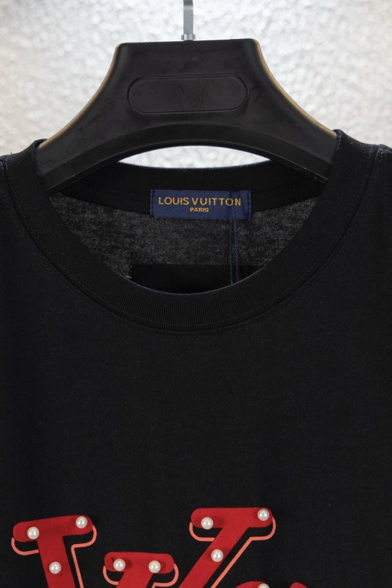 HighQuality Louis Vuitton T-Shirts 138378