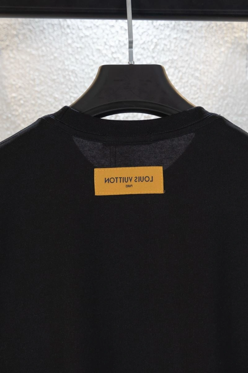 HighQuality Louis Vuitton T-Shirts 138378