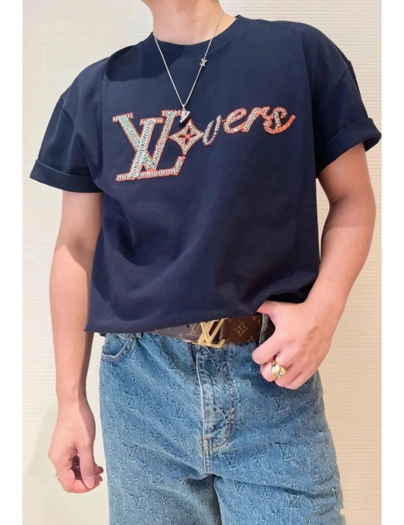 ModernLook Louis Vuitton T-Shirts 138369