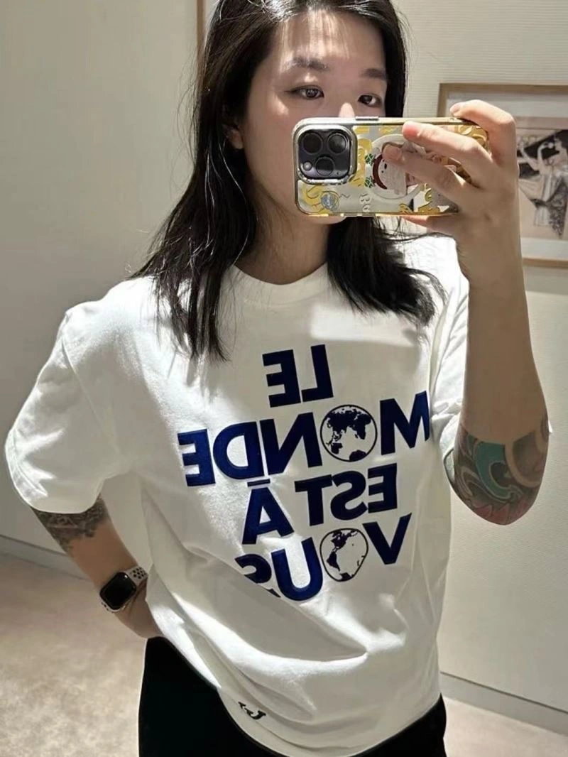 Bold Louis Vuitton T-Shirts 138368