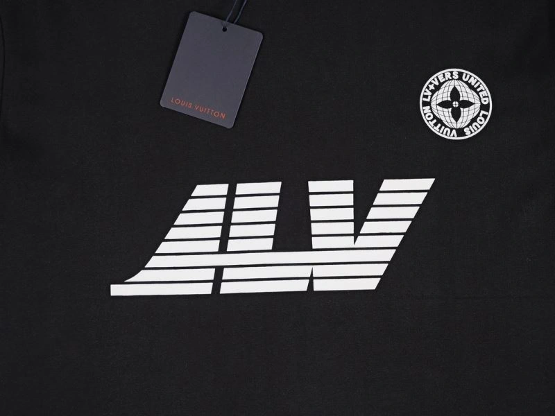 Louis Vuitton T-Shirts MoistureWicking 138356