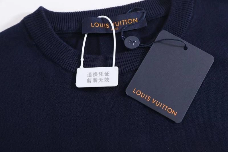 Contemporary Louis Vuitton T-Shirts 138361